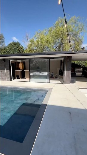LUXURY GARDEN: POOL, FIRE PIT, GARDEN ROOM, BAR, AND OUTDOOR KITCHEN!