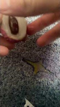 How to open a lychee