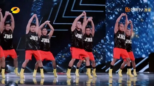 AMAZING dance crew have insane skills!! #GotTalent #Dance | China’s Got Talent