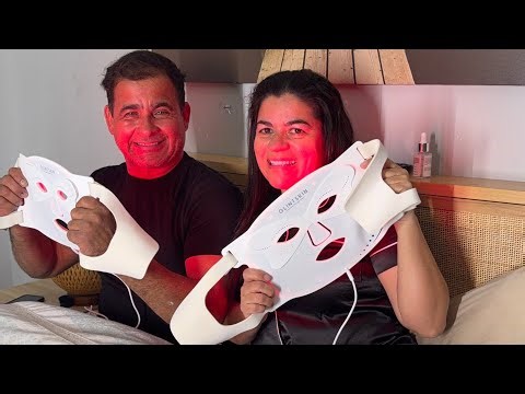 LED Light Therapy Face Mask