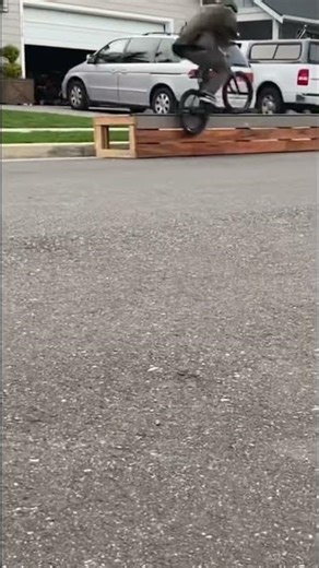 New grind box!! First sesh! #bmx