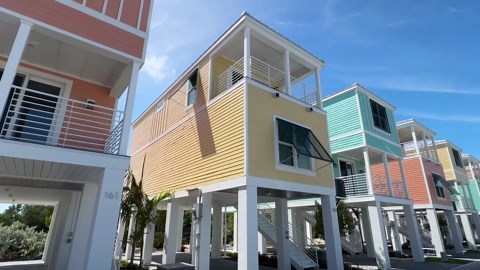 BREATHTAKING 2 STORY modular home inside a RESORT in the FLORIDA KEYS! Prefab House Tour| Chance's Home World