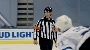 Wes McCauley and Kelly Sutherland mic'd up? You're going to want to hear this. 🔊 #StanleyCup | NHL