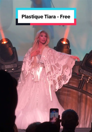 @Plastique Tiara at the Serpents Tour performing KPop Demon Hunters - Free (Part 1)! #plastiquetiara #serpentstour #nymphiawind #kpopdemonhunters #dragqueen @RuPaul’s Drag Race @🍌Nymphia Wind🍌