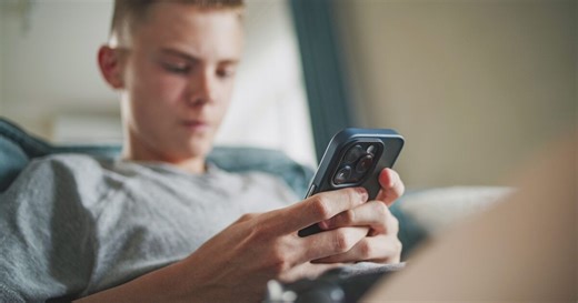 Why are young cis men so vulnerable to right-wing influence? Trans men may hold the answer. - LGBTQ Nation