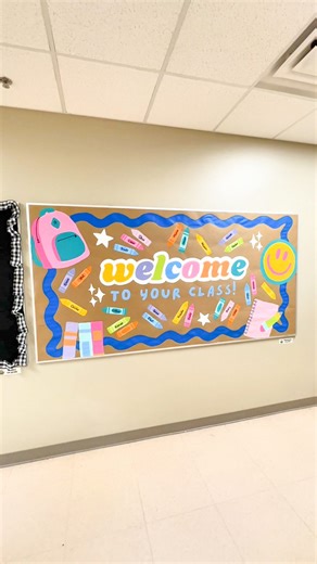 Stephanie Osmundson & Loreal Hemenway on Instagram: "We LOVE the painted banner trend 🤩 so we thought “Why not make it giant, put it on a bulletin board, and make some serious hallway art?” ✏️🎨🖌️ Now our hallway is serving ✨welcome back vibes✨ that students, families, and our whole school can enjoy for weeks to come! 🥰 Comment BANNER and we’ll hook you up with all the supplies AND this digital template to make your own banner dreams come true 🔗⭐️ #paintedbanner #welcomeback #backtoschool #b