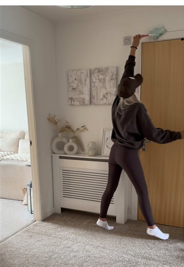 Efficient Hallway Cleaning Routine