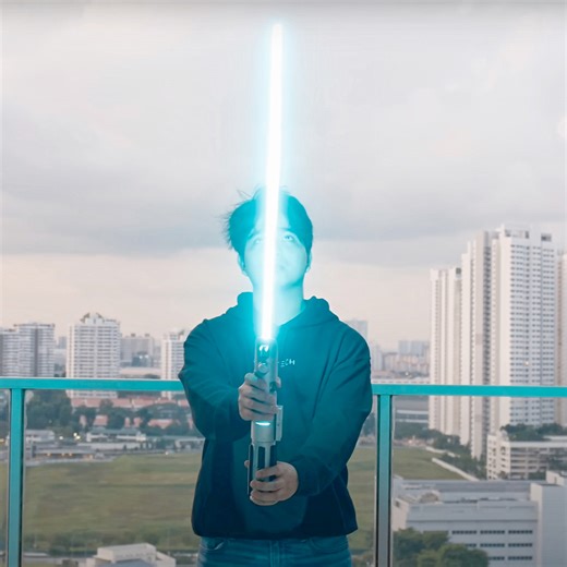 HeroTech Uses Magician Cane to Build Functional Lightsaber with a Retractable Hilt