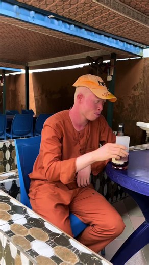 Raphael Comedian Funny Bill Prank