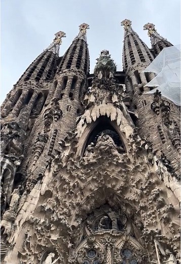 Exploring Sagrada Familia in Barcelona
