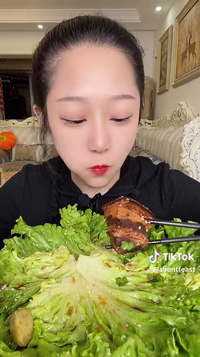 Insanely Satisfying Crunch Sounds 😋 | Relax & Enjoy This ASMR Feast #ASMR #FoodASMR #EatingSounds #CrunchyASMR #Mukbang