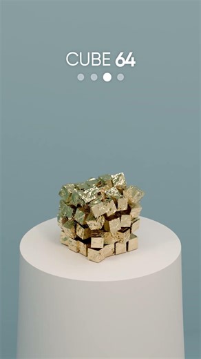 1 vs 1000. Simulation of Falling Cubes on a Plane