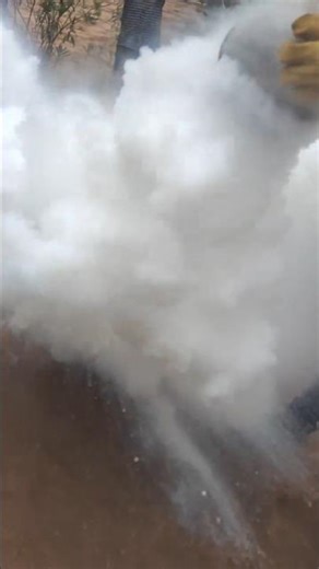 Liquid Nitrogen Splash Experiment | Kids Enjoy the Magical White Cloud | Science Fun Day!