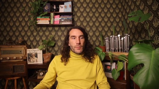 Bien heureux de vous partager enfin les fréquences de résonance des molécules du tableau périodique des éléments. Explication en vidéo de l'épopée sur les fréquences depuis le fameux 432 Hz que j'ai découvert en Amérique Latine il y a 10 ans jusqu'à notre rencontre avec mon cher Marc-Alain Lavoie de Conscience Collective & Universelle pour vous apporter ces fréquences avec nos deux regards croisés d'artisans et experts du son. Voici le lien pour découvrir la méthode et les fréquences du tableau 