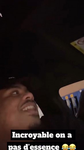 Rapunchline on Instagram: "Les aventures de Naza & Gradur épisode 99898❗️ Quand ils n’ont plus d’essence et que personne n’a de cartes qui fonctionnent 🤣🤣🤣"