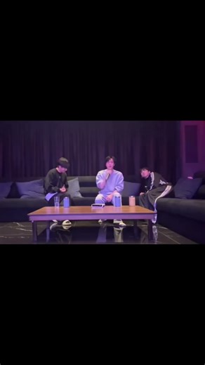 v is playing guitar for jin ✨💜#jin #jk #vbts #bts #fypシ