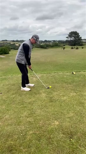 Pulled the pants of this one #golfer #FYP #golftiktok #pebbleplays #golfswing