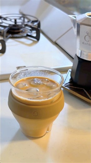 休日のご褒美。濃厚アイスカフェラテ ☕️🧊 #mokapot #coffee #coffeelover