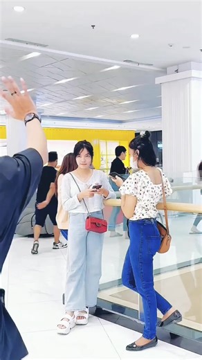 Hilarious Makeup Fails and Highlights