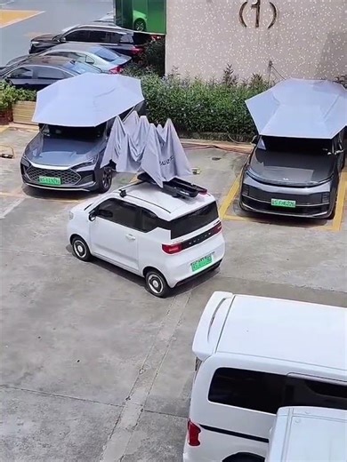 Drive Smarter: Remote-Control Auto Car Umbrella with UV Guard & All-Season Weather ( # 2483 ) 1️⃣