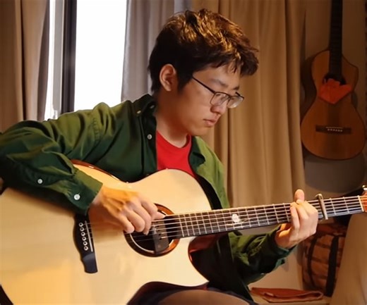 An Amazing Acoustic Guitar Cover of Michael Jackson's "Human Nature"