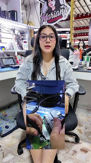 🚗💻 ¿Tu carro “habla” y no lo sabías? Hoy te contamos un poco sobre el protocolo CAN BUS 🧠⚡ La red que conecta módulos, sensores, tablero, ECU y prácticamente todo el cerebro electrónico del auto. Sin CAN BUS… tu coche sería como una orquesta sin director 🎻🔥 Si te gusta la programación automotriz, el diagnóstico y entender cómo piensa un vehículo moderno… este video es para ti 👀🔧 ¿Ya habías escuchado del CAN BUS? 👇 #programacionautomotriz #diagnosticoautomotriz #aprendeentiktok #autos #fy