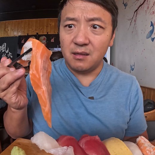 I just found the LONGEST and CHEAPEST sushi in Seoul, South Korea – and it’s absolutely unreal! #SeoulFood #CheapSushi #Sushi #KoreanStreetFood | Strictly Dumpling