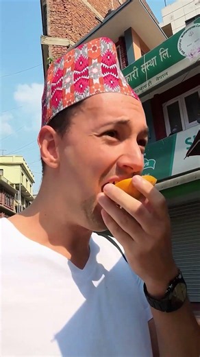 Trying Mango Street Food In Nepal 🇳🇵