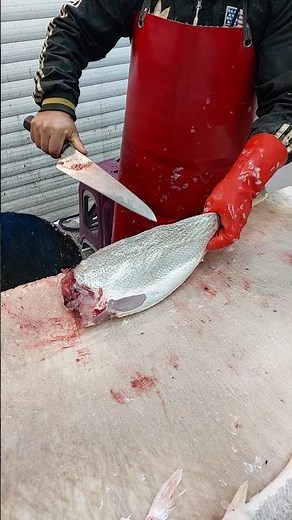 easiest way to clean fish at home