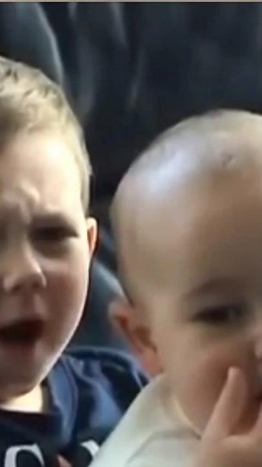 Charlie Bit My Finger" video, which became a classic:-over 850 views!