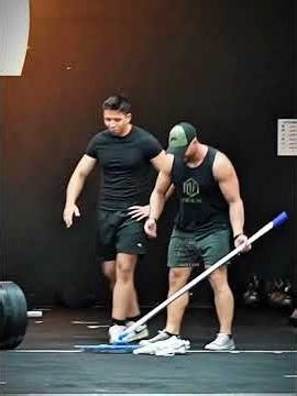 Over 130 kg lifted with just one hand! #fyp #frank #anatolyprank #gym #gymmotivation #foryoupagе