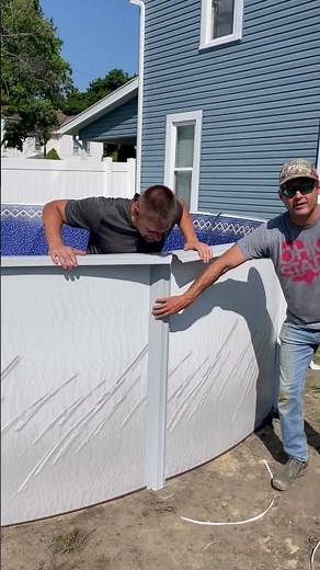 HOW TO GET OUT OF AN ABOVE GROUND POOL WITH NO WATER OR LADDER #shortvideos