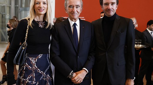 Plus riche que jamais, Bernard Arnault place ses enfants à la tête de son empire