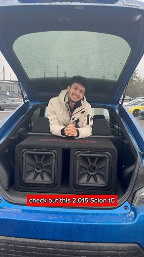 Adrián invites you to take a closer look to our 2015 Scion tC Base...