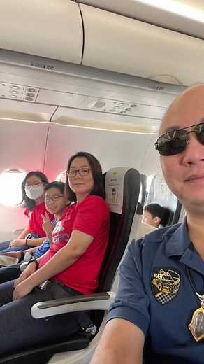 William Ng (@williamng73)’s videos with Weekend Chill - Morninglightmusic