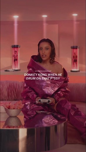 Doja Cat: A Minecraft Adventure with Gaming Twists