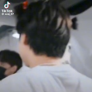 8.6K reactions · 108 shares | Jin inventó la moda #coquette #BTS #jin #kimseokjin | Clementine Bautista | Facebook