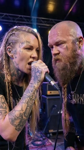 Alehouse Wolf Call: Bjorn Bonebreaker Viking Festival Chant
