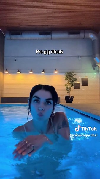 🦀🐠 #crabrave #shark #swim | Shark