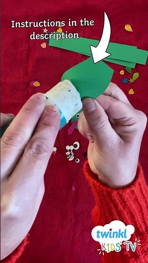 How to make an easy snake craft | Lunar New Year | Twinkl Kids TV