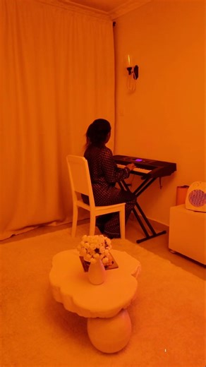 just a girl leaning piano in her pretty little life #keyboardpiano #pianojourney