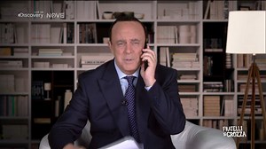 Sempre molto chiaro nei ragionamenti, #CrozzaBerlusconi 😆 I Migliori #FratelliDiCrozza tornano venerdì alle 21.25! | Fratelli di Crozza
