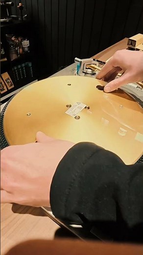Unboxing the Limited Edition Technics SL-1200GME Turntable