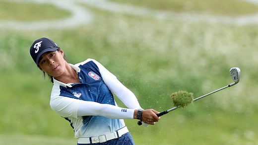 Highlights: Celine Boutier thrills French fans with 65