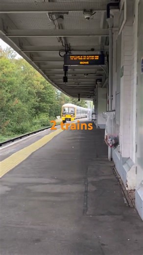 2 class 465 passing Nunhead