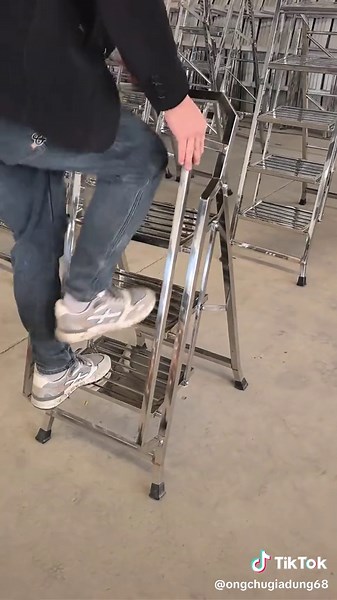 Thang Gấp Gọn Đa Năng - Giải Pháp Tiện Lợi Mới