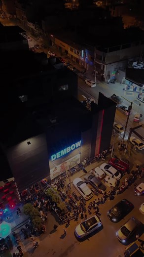 Carnavalazo Dembow: A Celebration of Music and Dance