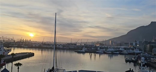 Table mountan panorama from the Table Bay hotel #tablebayhotel #capetown #fyp #tiktok#sama28 #sun #mountain #travel #cameracontrol #❤️