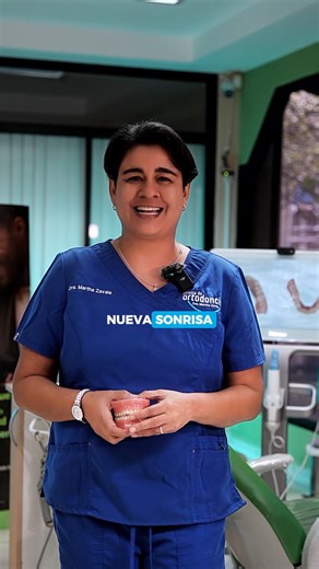 ¿Piensas que alinear tus dientes es complicado y doloroso? 🤔 Ese mito ha frenado a muchas personas de conseguir la sonrisa que merecen. Con Invisalign, todo cambia: ✨ Sin molestias ✨ Sin brackets ✨ Sin interrupciones en tu rutina Además, con el escáner iTero, podrás visualizar tu sonrisa final antes de comenzar. Del 24 al 30 de noviembre, vive la experiencia Invisalign Week y aprovecha los beneficios exclusivos para transformar tu sonrisa. Agenda tu cita con la Dra. Martha Zavala y empieza el c