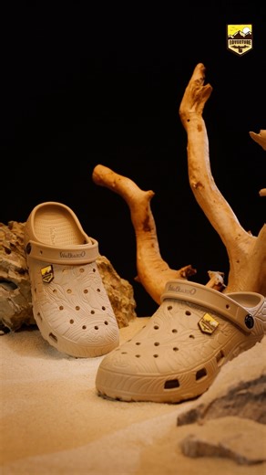 Every walk feels like an adventure with Walkaroo Clogs. 🔥❤️ . . . #adventureclogs #walkarooclogs #clogs #walkwalkwalkwalkwithwalkaroo #walkaroofootwear #walkarooindia #walkwithwalkaroo #walkaroo | Walkaroo